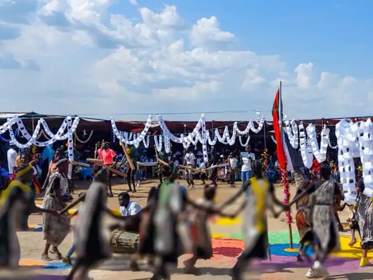 Sudan crisis: refugee camp