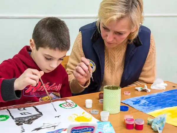 Europe - Ukraine - Art therapy session